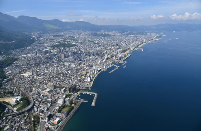 大分・別府餅が浜海岸(大分県別府市若草町)
